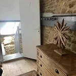 La Maison De Pierre بيت للعطل