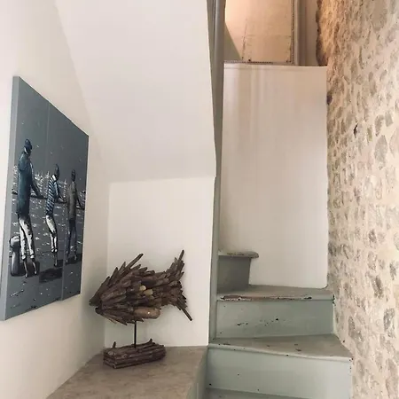 La Maison De Pierre