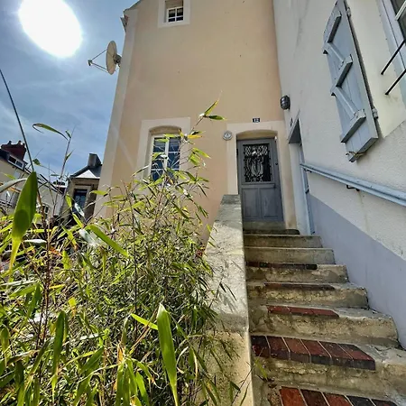 La Maison De Pierre
