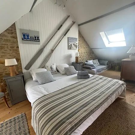 La Maison De Pierre Feriehus Port-en-Bessin-Huppain