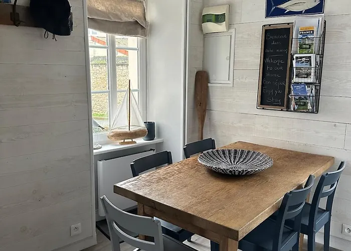 La Maison De Pierre Hébergement de vacances Port-en-Bessin-Huppain