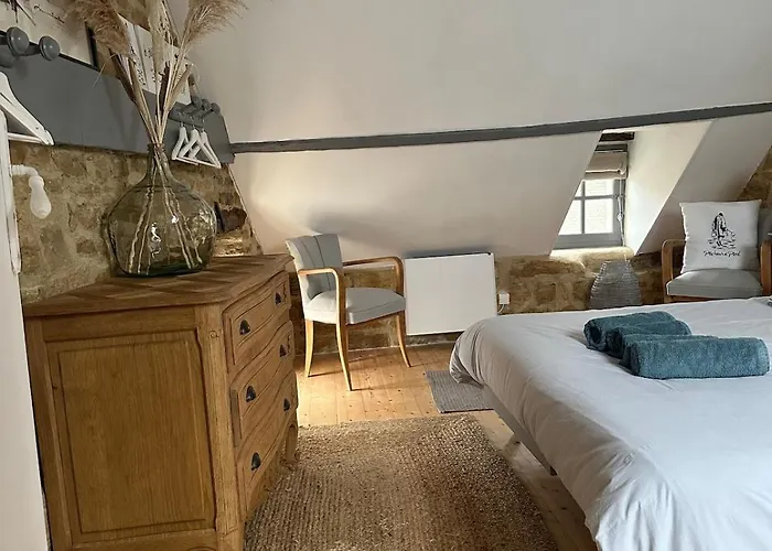 La Maison De Pierre Hébergement de vacances *